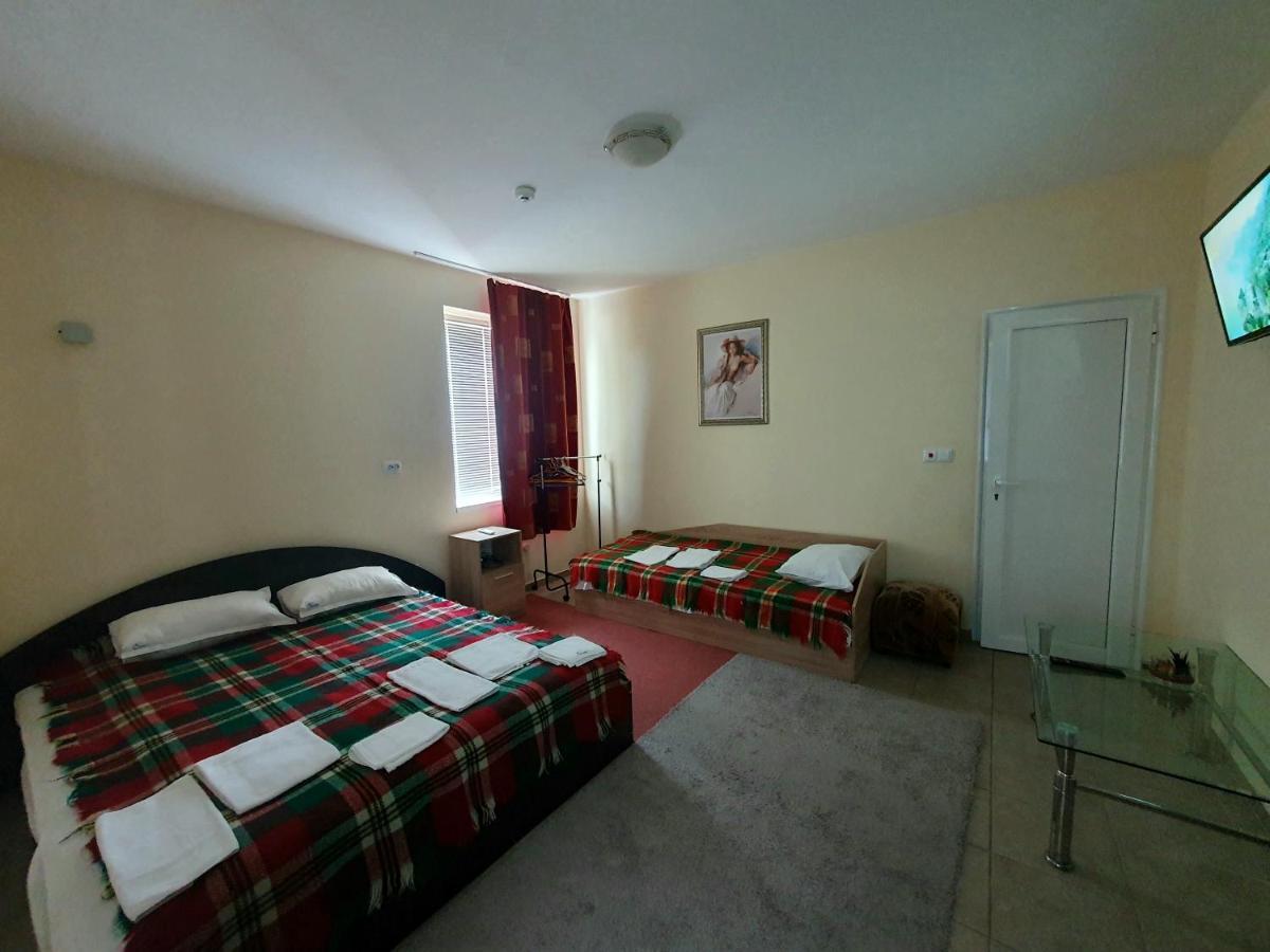 Viriks Hotel Burgasz Kültér fotó