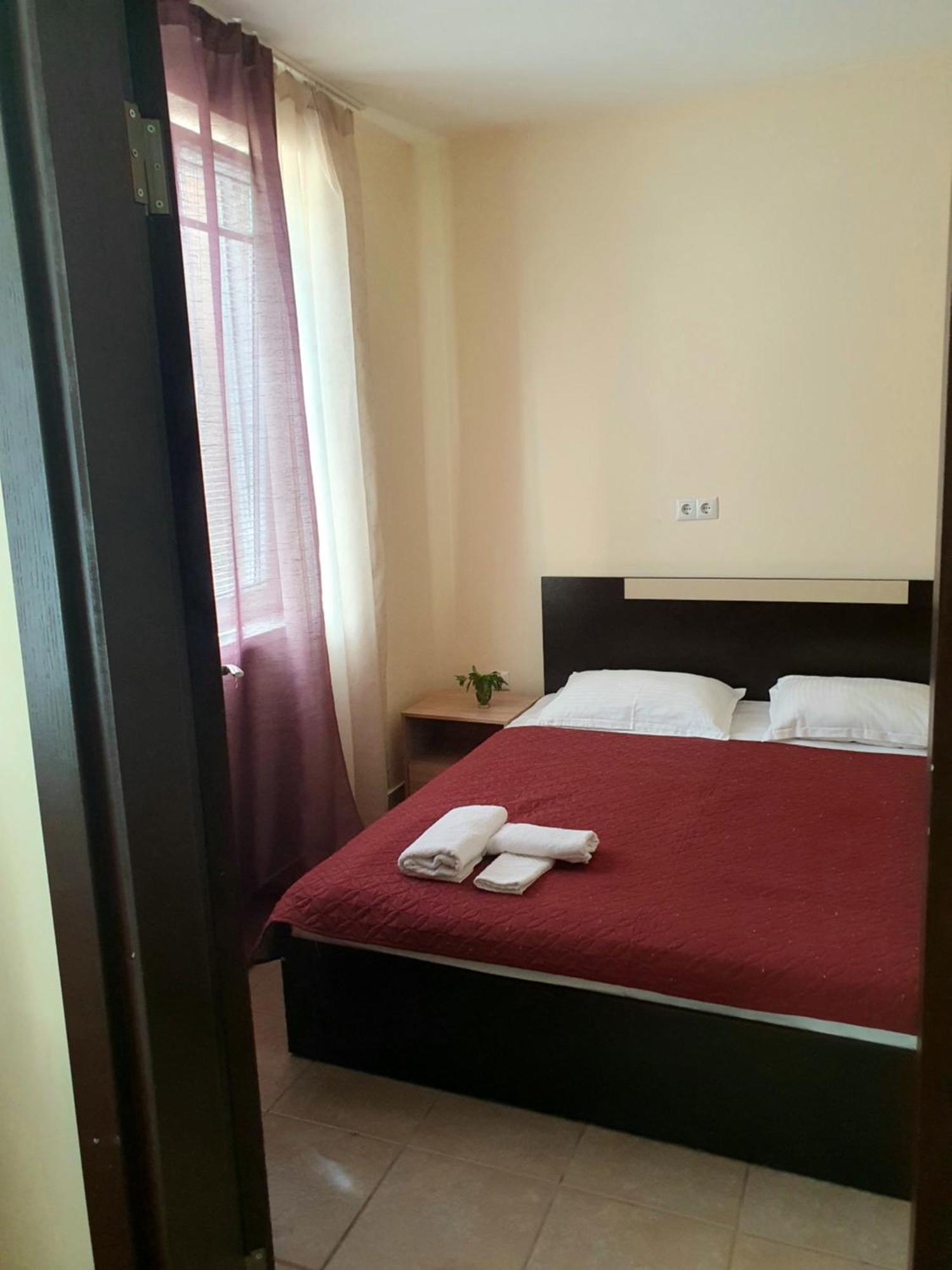 Viriks Hotel Burgasz Kültér fotó