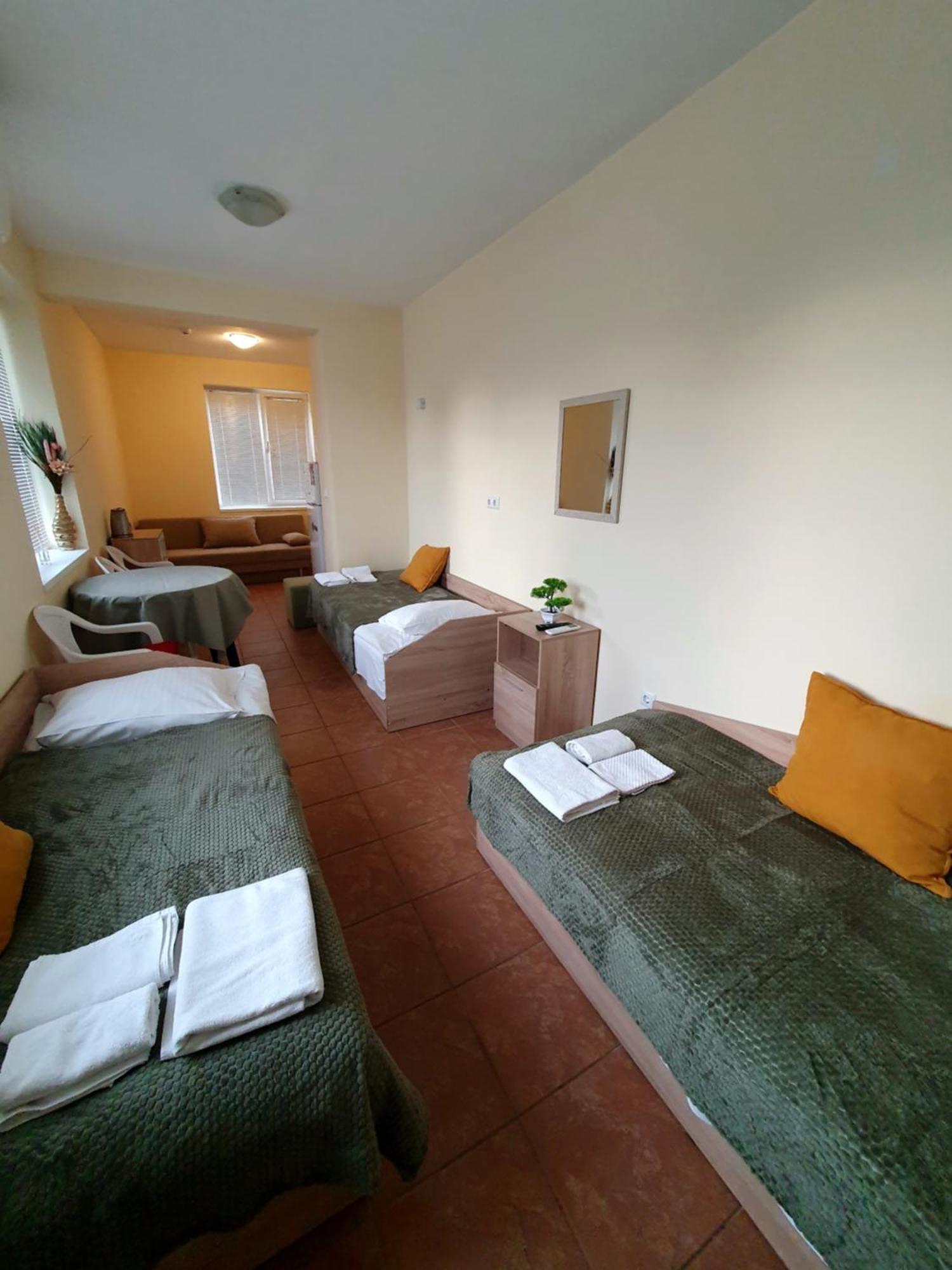 Viriks Hotel Burgasz Kültér fotó